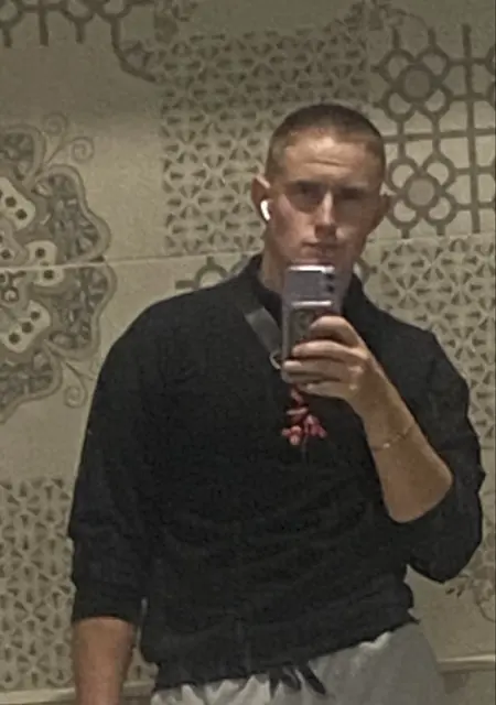 Елизар из Симферополя, ищу на сайте приятное времяпровождение