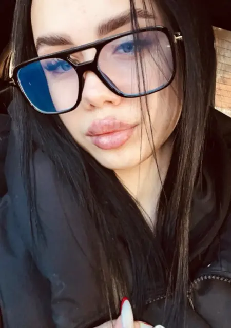 Анастасия из Хабаровска, ищу на сайте общение