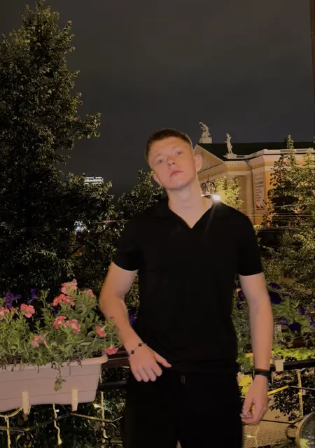 Я Никита, 20, из Анапы, ищу знакомства без обязательств