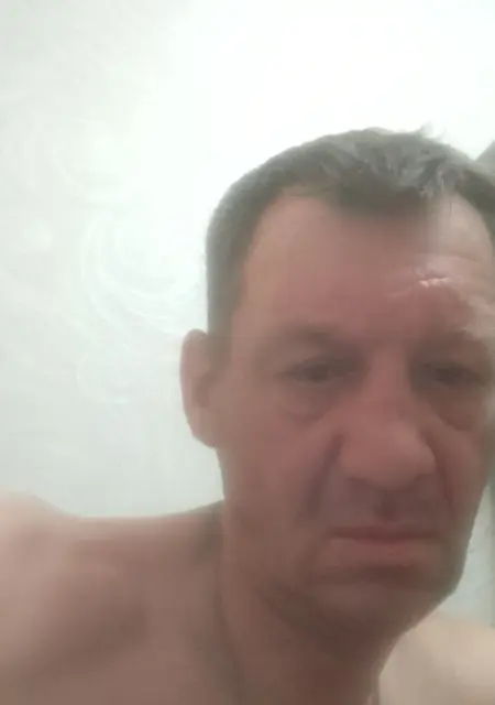 Константин из Новосибирска, ищу на сайте знакомства без обязательств