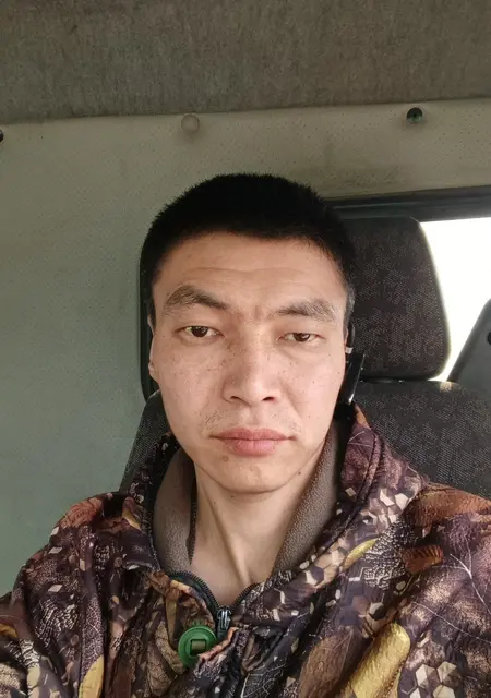 Я Демит, 35, знакомлюсь для дружбы в Чите