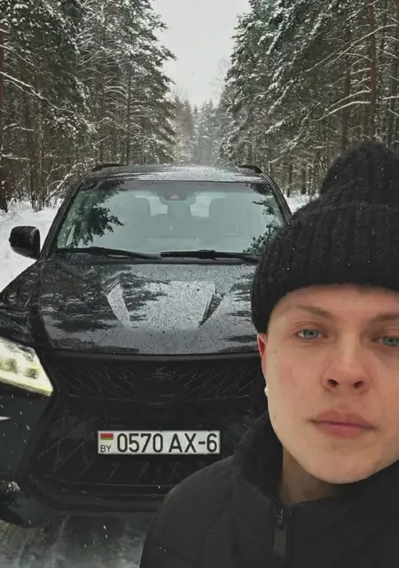 Я Вдадислав, 26, из Москвы, ищу знакомства без обязательств