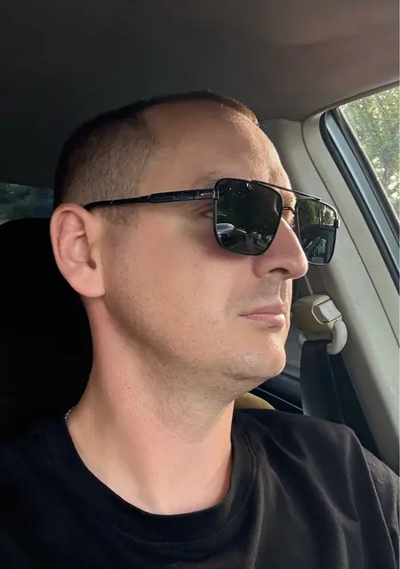 Алексей из Георгиевска, мне 31, познакомлюсь для открытые отношения