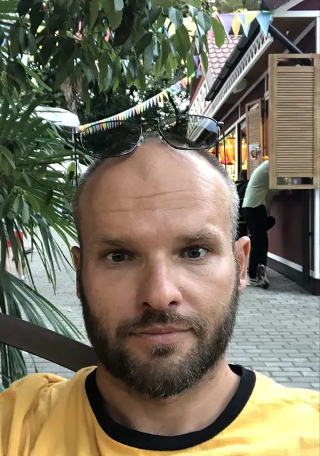 Alexey из Липецка, ищу на сайте открытые отношения