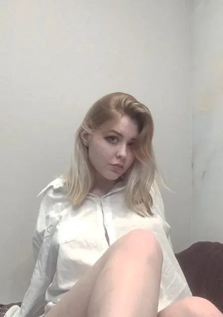 Я Виола, 19, знакомлюсь для открытые отношения в Энгельсе