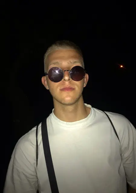 Alexey из Донецка, ищу на сайте знакомства на одну ночь