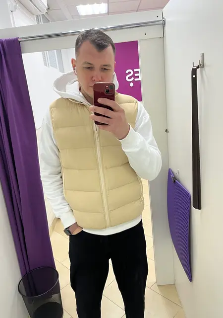 Я Александр, 28, знакомлюсь для общения в Геленджике