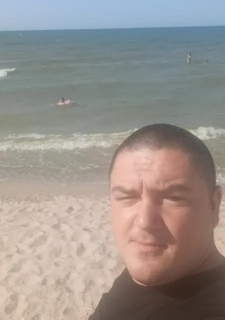 Андрей из Москвы, мне 32, познакомлюсь на одну ночь