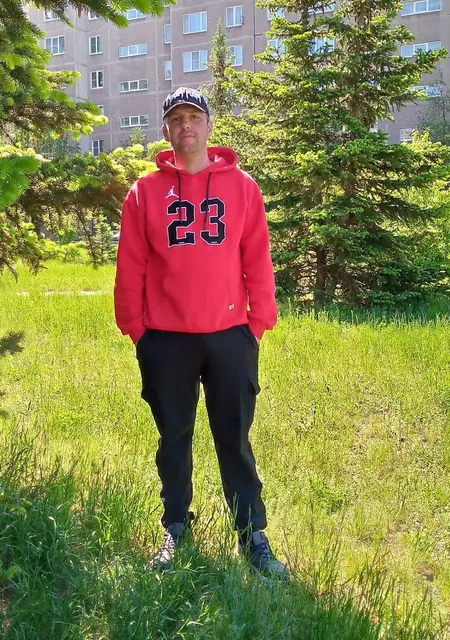 Я Миха, 34, знакомлюсь на одну ночь в Магнитогорске