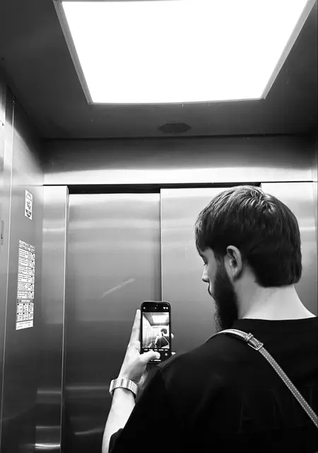 Askhab из Грозного, мне 21, познакомлюсь без обязательств