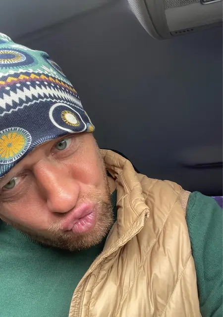 Я Альберт, 42, из Москвы, ищу знакомство для приятного времяпровождения