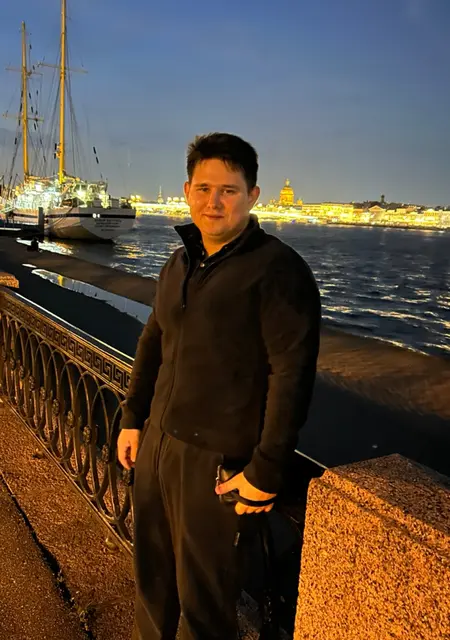 Я Тимур, 23, из Кингисеппа, ищу знакомство для совместных путешествий