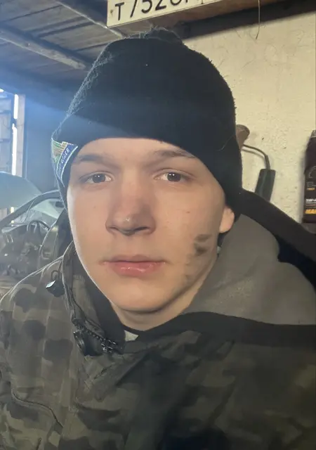 Darik из Рефтинского, мне 25, познакомлюсь на одну ночь