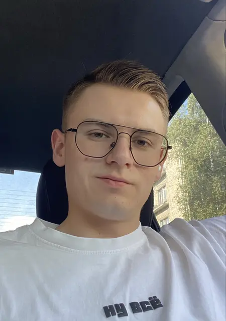 Максим из Москвы, мне 26, познакомлюсь для открытые отношения