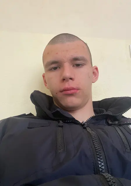 Саша из Ногинска, мне 20, познакомлюсь на одну ночь