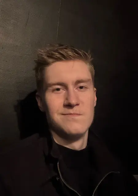 Я Максим, 19, из Челябинска, ищу знакомство для вирта