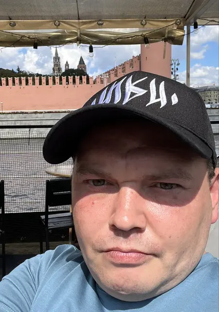 Я Николай, 37, из Екатеринбурга, ищу знакомство для постоянных отношений