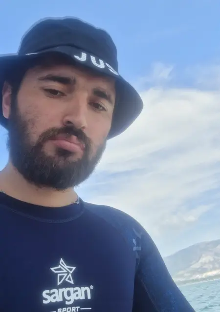 Я Алан, 28, из Владикавказа, ищу знакомство для дружбы