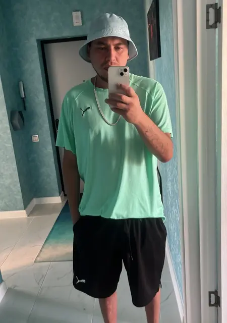 Я Дима, 40, из Красноярска, ищу знакомство для постоянных отношений