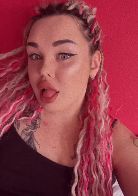 Я Ари, 24, знакомлюсь для общения в Новороссийске