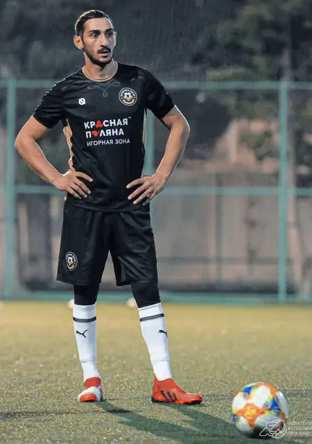 Роман из Таганрога, ищу на сайте знакомства на одну ночь