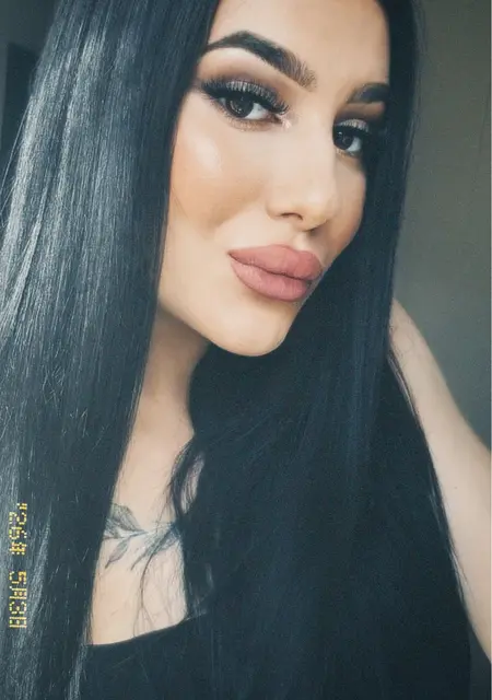 Я Виктория, 29, из Саратова, ищу знакомство для дружбы