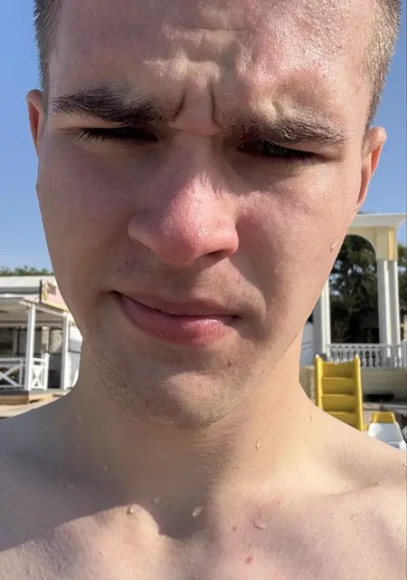 Я Влад, 20, из Жуковского, ищу знакомство для открытые отношения