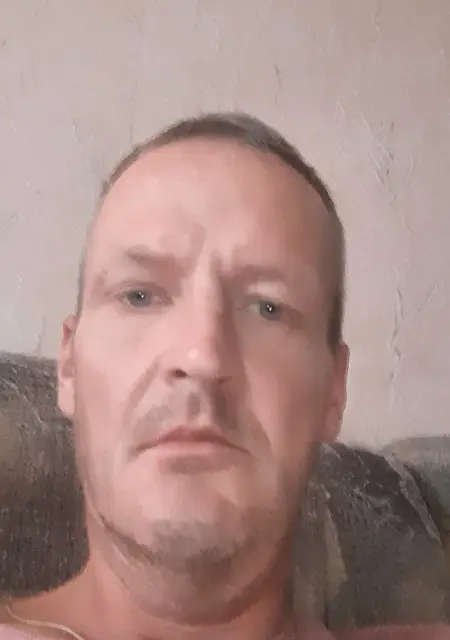 Я Тоха, 41, из Томска, ищу знакомства на одну ночь