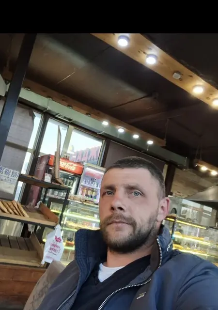 Я Дмитрий, 37, знакомлюсь для постоянных отношений в Якутске