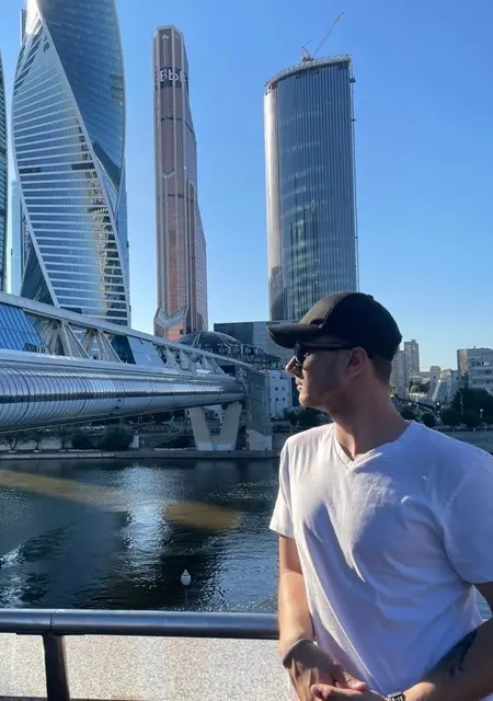 Я Богдан, 25, из Кызыла, ищу знакомства без обязательств