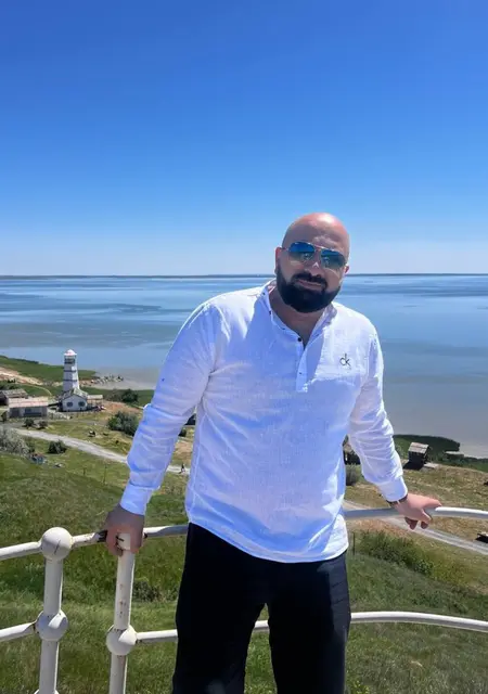 Я Георгий, 43, из Ростова-на-Дону, ищу знакомство для приятного времяпровождения