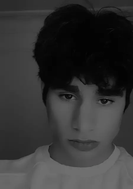 Я Fara, 21, знакомлюсь для вирта в Владикавказе