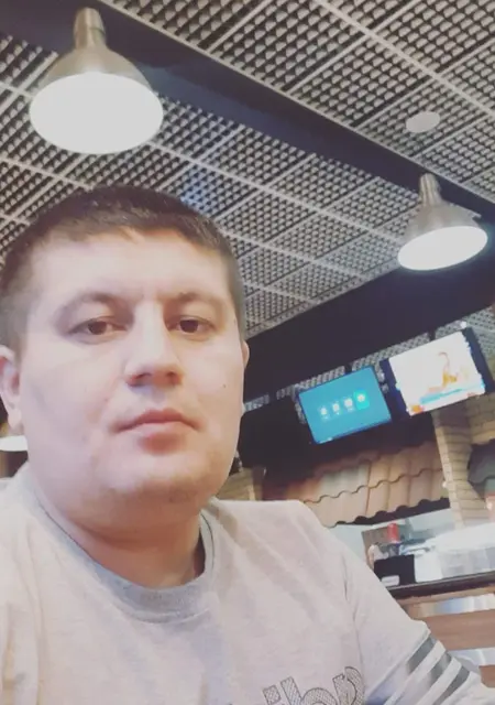 Я Ilya, 36, из Нерюнгри, ищу знакомство для открытые отношения