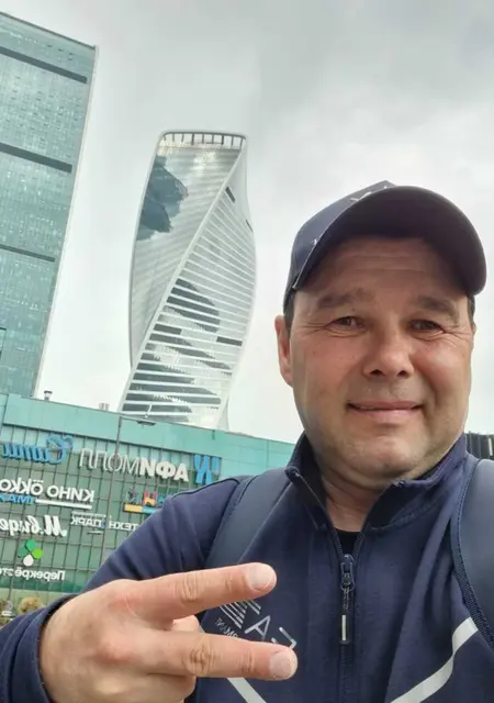 Руслан из Уфы, мне 46, познакомлюсь без обязательств