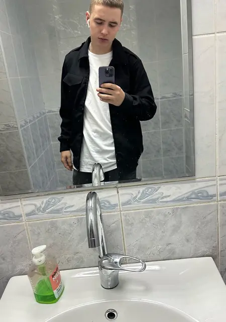 Я Tema, 21, знакомлюсь без обязательств в Кемерово