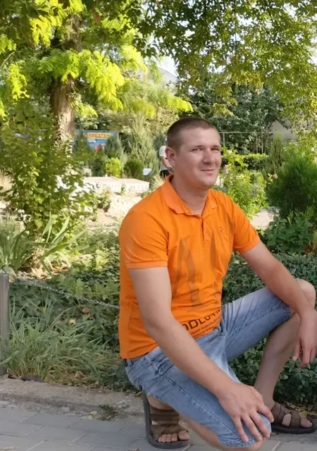 Денис из Красноперекопска, ищу на сайте знакомства на одну ночь