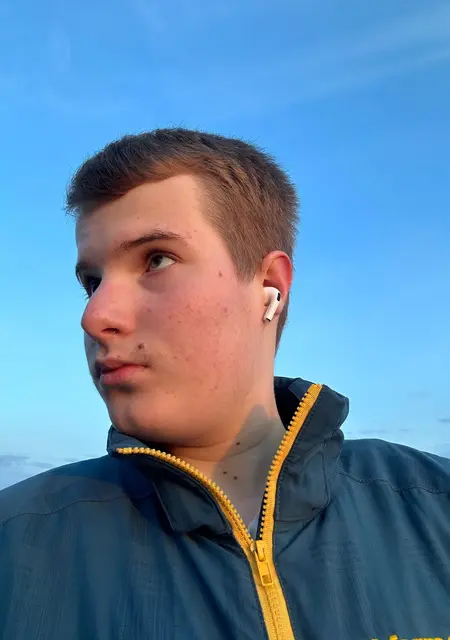 Тимофей из Хабаровска, мне 20, познакомлюсь для открытые отношения