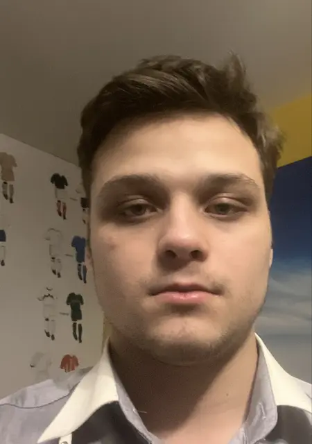 Я Платон, 20, знакомлюсь для вирта в Самаре