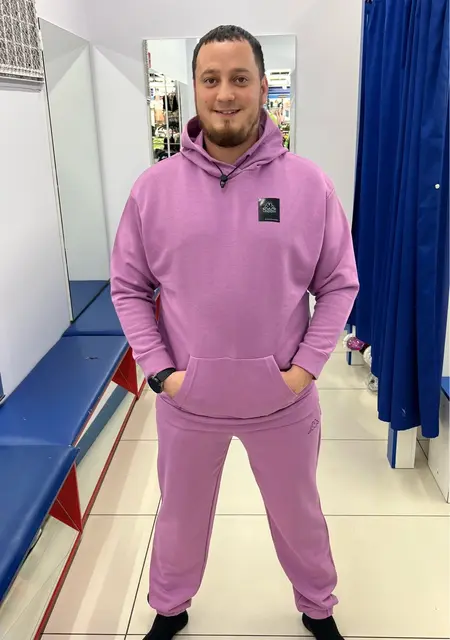 Аслан из Сургута, мне 33, познакомлюсь для приятного времяпровождения