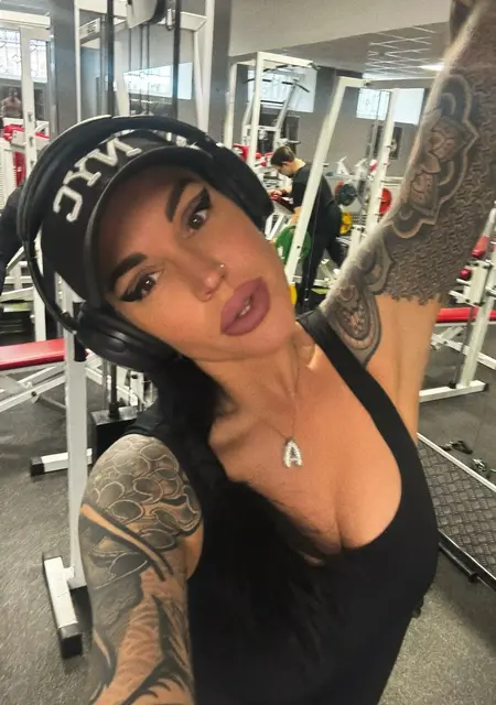 Аля из Москвы, мне 38, познакомлюсь для открытые отношения