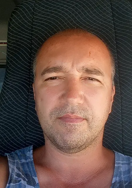 Роман из Тольятти, ищу на сайте знакомства без обязательств