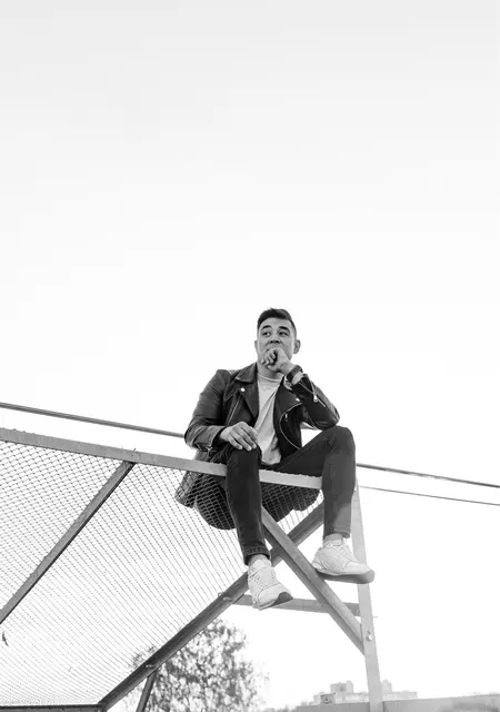 Я Артем, 30, знакомлюсь на одну ночь в Твери