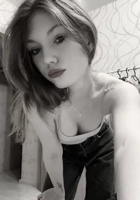 Я Дашулик, 23, из Щекино, ищу знакомство для постоянных отношений