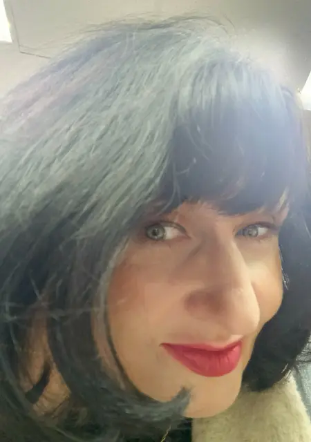 Юлиана из Красноярска, мне 55, познакомлюсь на одну ночь