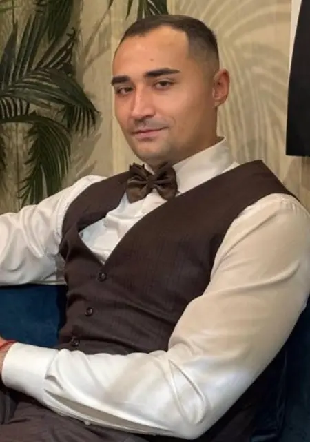 Кирилл из Екатеринбурга, ищу на сайте знакомства на одну ночь