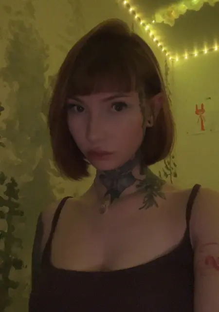 Я Anastasia, 25, из Екатеринбурга, ищу знакомства без обязательств