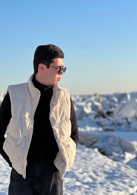 Кама из Омска, мне 21, познакомлюсь на одну ночь