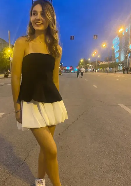 Я Ира, 18, знакомлюсь для общения в Новосибирске