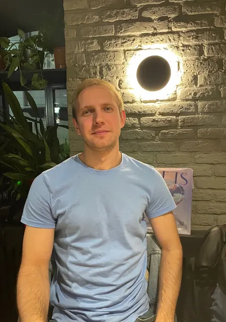 Влад из Брянска, ищу на сайте знакомства без обязательств