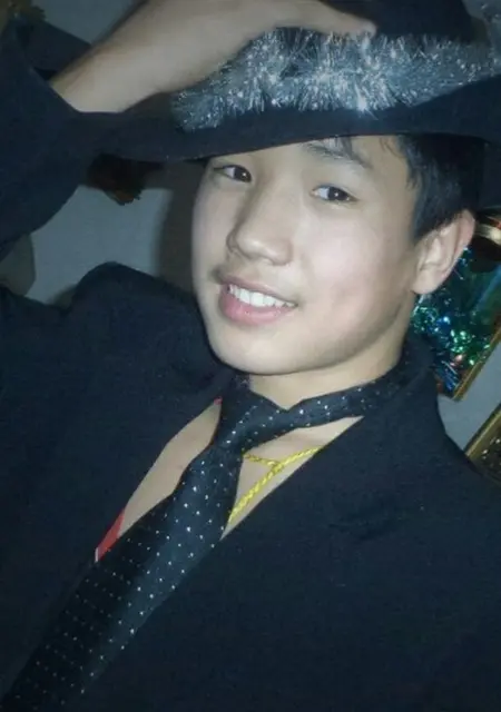 Я Макс, 18, знакомлюсь для общения в Кызыле